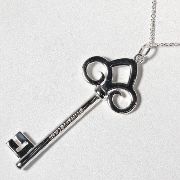 TIFFANY Silver Necklace - Picture 3 of 6